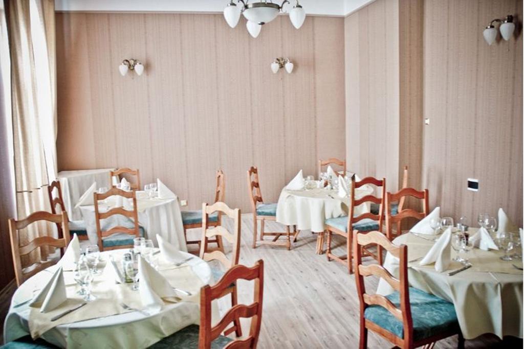Hotel アラド エクステリア 写真